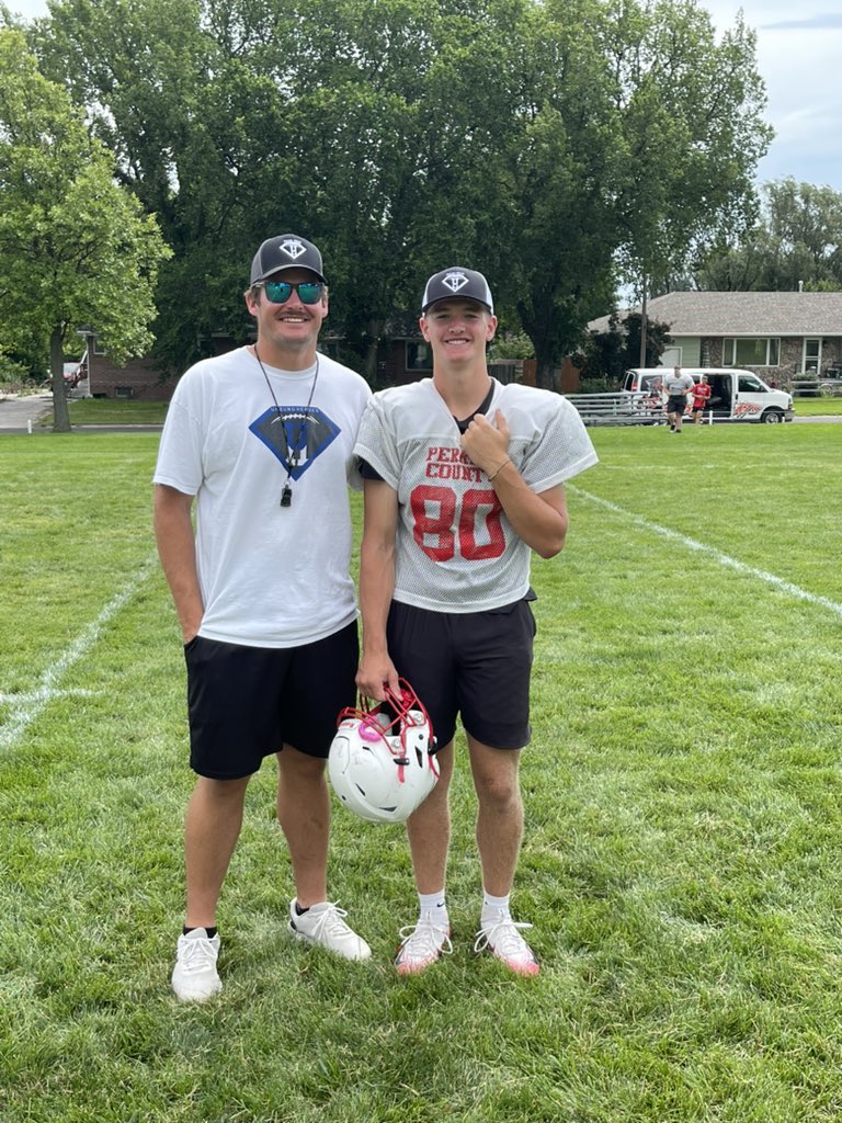 Unsung Heroes (@uhclinemen) on Twitter photo Our Hustler MVP’s of our Stapleton camp were Kempten Florea and <a href="/MinsterLuke/">Luke Minster</a> . These guys motors were 2nd to none! Great job! #UHC
<a href="/SVMavericks/">Sandhills Valley Mavericks</a> Our Hustler MVP’s of our Stapleton camp were Kempten Florea and <a href="/MinsterLuke/">Luke Minster</a> . These guys motors were 2nd to none! Great job! #UHC
<a href="/SVMavericks/">Sandhills Valley Mavericks</a>