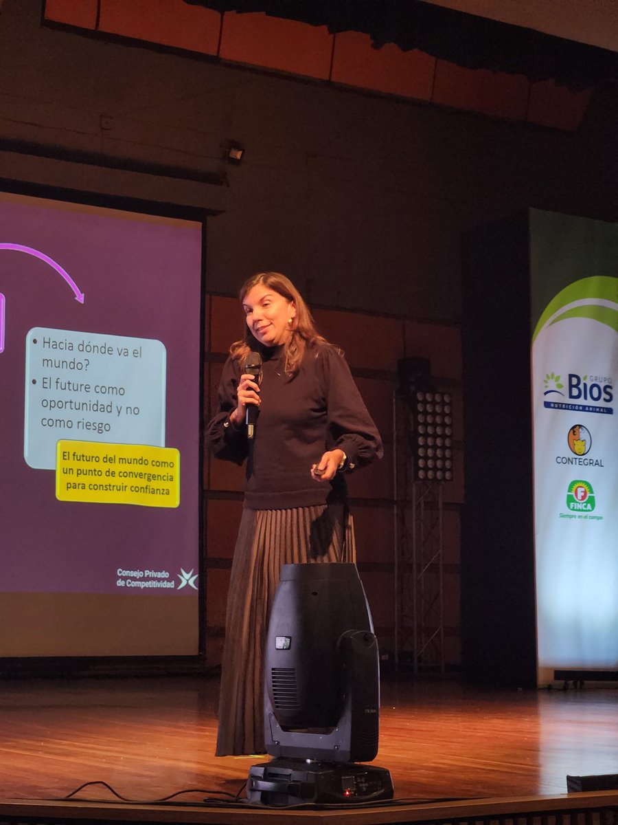 Consejo Privado de Competitividad (@colombiacompite) on Twitter photo 🚜🥛 <a href="/maiguashca/">Ana Maiguashca</a>, presidente del <a href="/ColombiaCompite/">Consejo Privado de Competitividad</a>, participó en el Seminario Presente y Futuro de la Cadena Láctea de <a href="/Analac_COL/">ANALAC</a> donde compartió las oportunidades que las grandes tendencias globales le ofrecen al país y a su sector agropecuario.
💡 Invitó a dejar de ver la 🚜🥛 <a href="/maiguashca/">Ana Maiguashca</a>, presidente del <a href="/ColombiaCompite/">Consejo Privado de Competitividad</a>, participó en el Seminario Presente y Futuro de la Cadena Láctea de <a href="/Analac_COL/">ANALAC</a> donde compartió las oportunidades que las grandes tendencias globales le ofrecen al país y a su sector agropecuario.
💡 Invitó a dejar de ver la