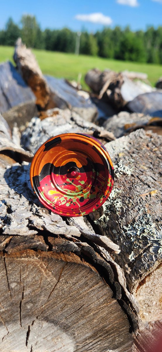 📍Where do you usually throw? Pic shared by #MonkeyfingeRDesign Zoo Member KommanderKiwi #MFD #MFDyoyo #yoyo