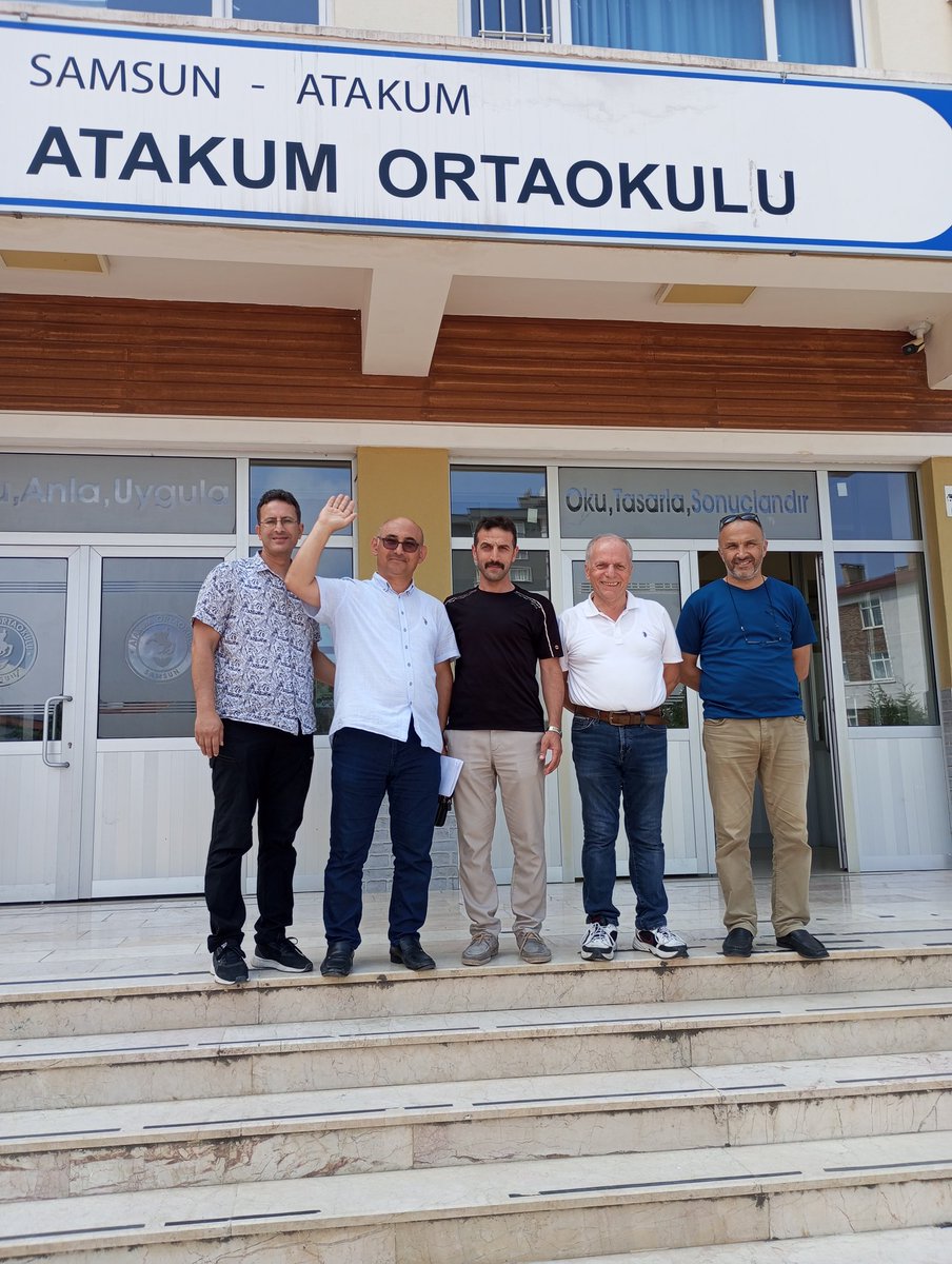 haskay55's tweet photo. Atakum Ortaokulu'nda Beş yıl görev yaptım. Eğitim adına güzel başarılara İmza attık. 2024 ve 2025 LGS Türkiye Birinciliği. Şimdi veda vakti. Birlikte çalıştığımız İdareci ve öğretmen arkadaşlara çok teşekkür ederim. Allaha emanet olun. Yeni görev yerim Atakum İmam Hatip Ortaokulu https://t.co/O7kgJzearL
