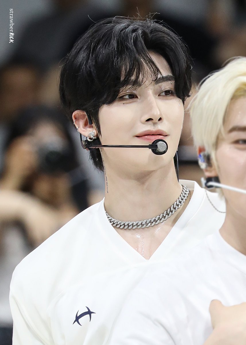 StrawberRick99's tweet photo. 250711

#RICKY #리키 #沈泉锐 #リッキー
#ZB1 #ZEROBASEONE #제베원 https://t.co/KxhDmZJ3zS