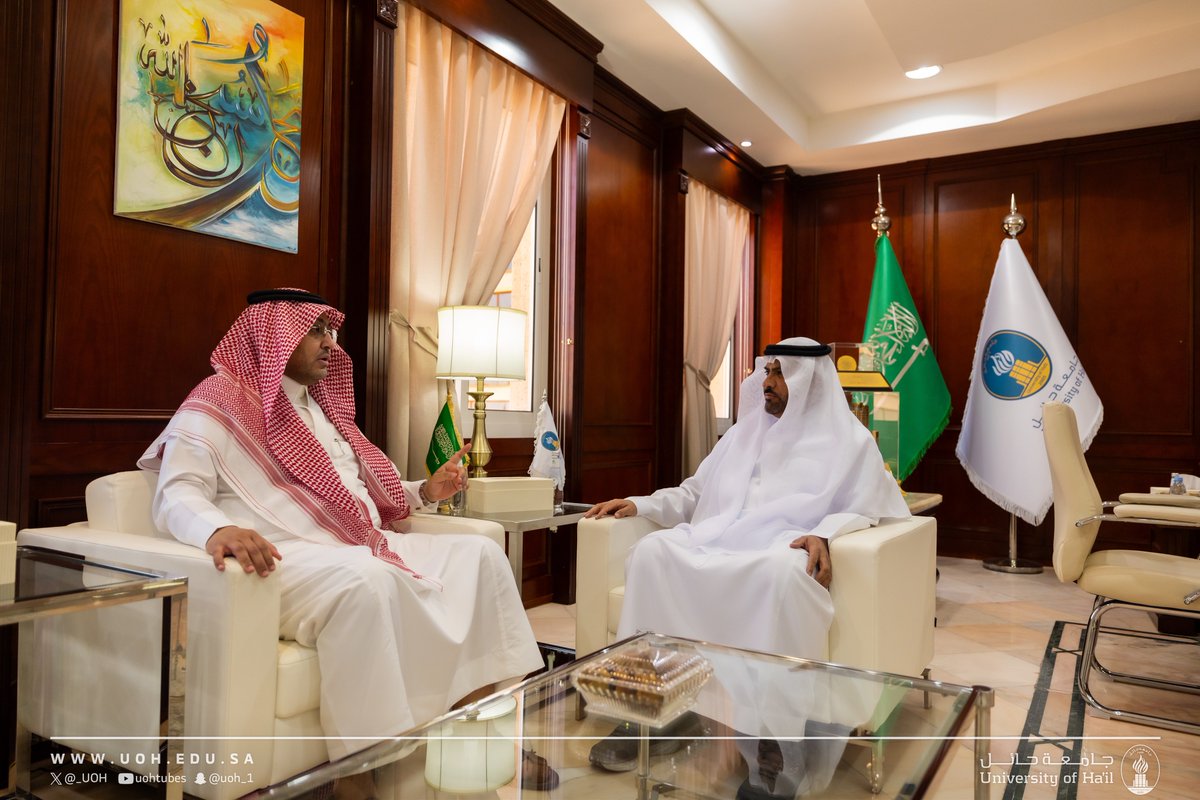_UOH's tweet image. #تعاون | ✨
استقبل رئيس #جامعة_حائل المكلف أ.د. زيد بن مهلهل الشمري، رئيس #غرفة_حائل أ. هاني الخليفي، لبحث أوجه التعاون وتعزيز الشراكة بين الجانبين.