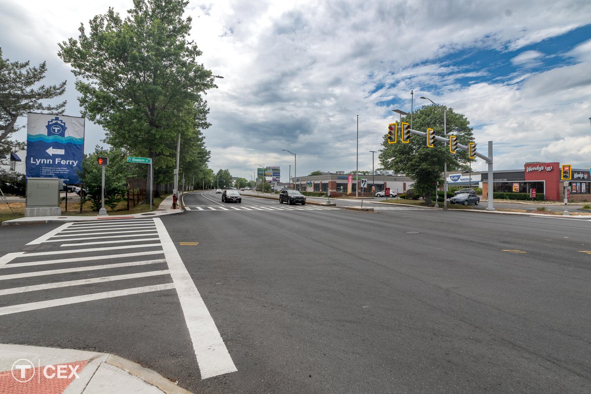MBTA's tweet photo. We've extended our survey deadline for Lynnway Multimodal Corridor Project. Share input through August 1 in:
• English
• Arabic
• Haitian Creole
• Portuguese
• Russian
• Spanish
Learn about our work with @TheCityofLynn & @MassDCR: https://t.co/MtdrcYAuvi
#BuildingABetterT https://t.co/q3a79j4WPc