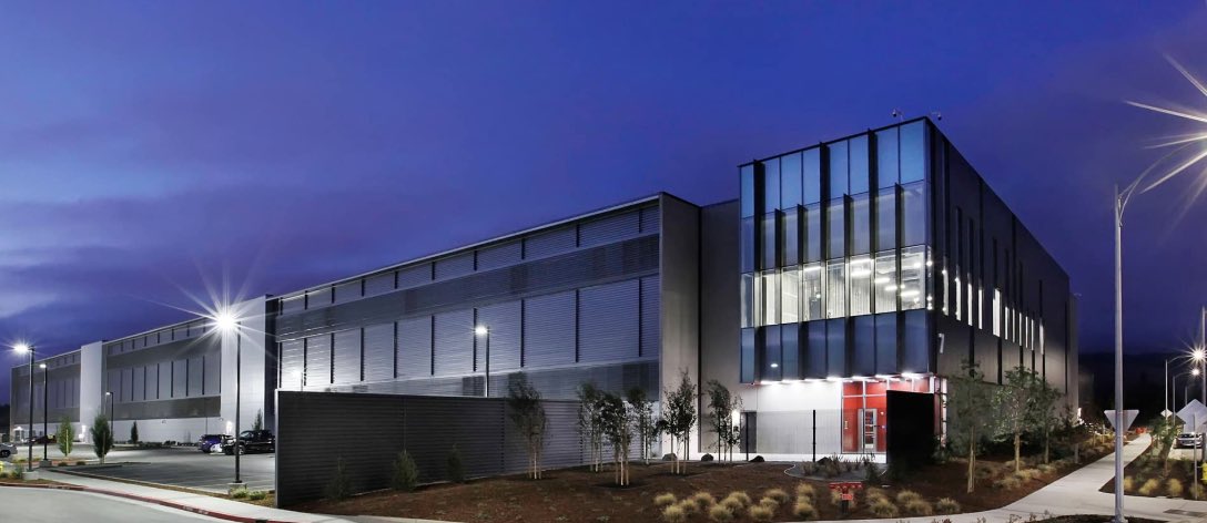 If we’re being honest, $IREN ’s data centers are not visually impressive. They seem short and basic, almost too utilitarian. By contrast, $EQIX ’s data centers are works of art. I’ll leave it to the reader to guess which picture depicts IREN’s data centers…

Also, when we hear