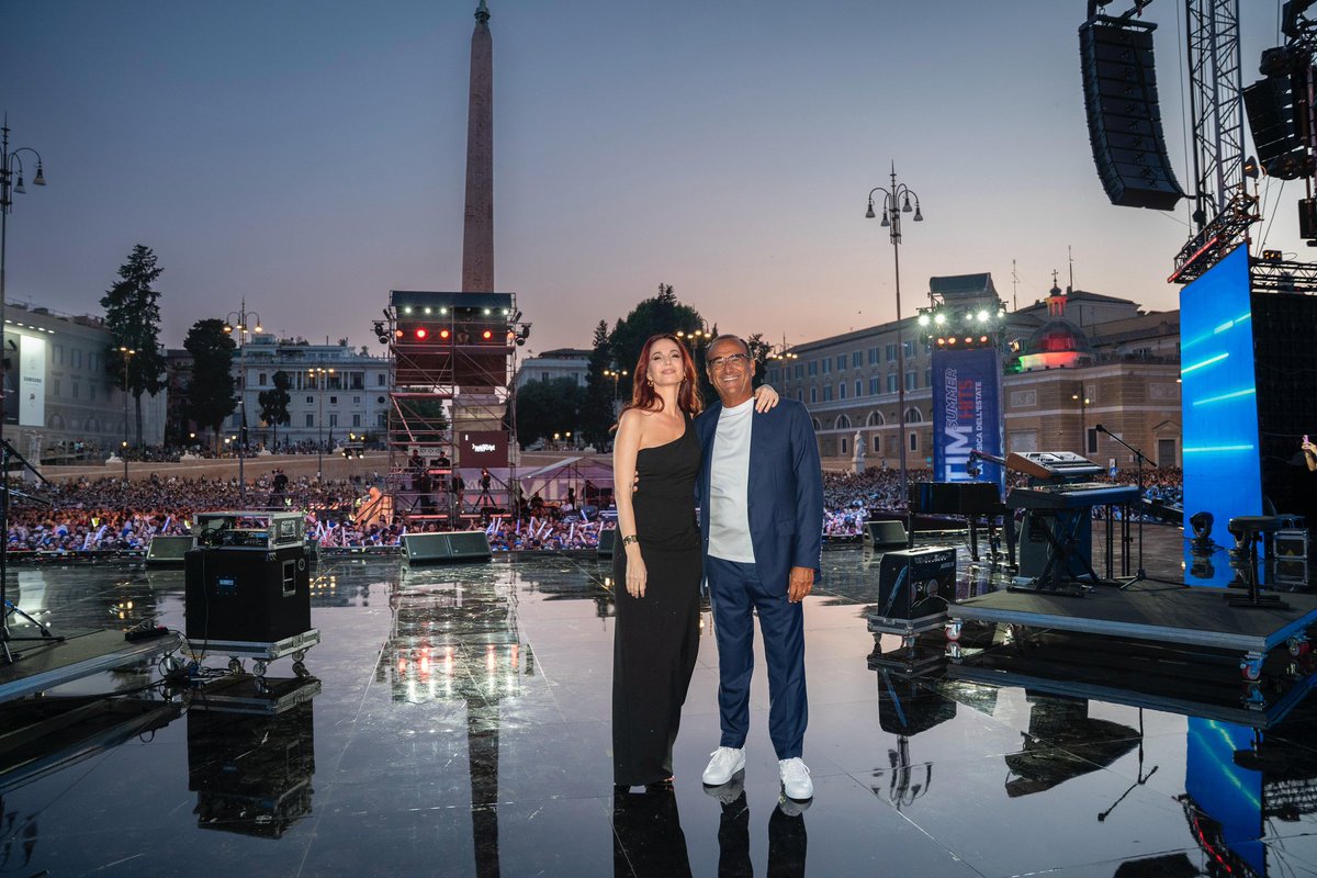 Manca pochissimo, il #TIMSummerHits Best Of sta per cominciare, ci vediamo su @raiuno, @rairadio2 e @raiplay con Carlo Conti e Andrea Delogu.

State pronti, a tra poco!

Ph Pamela Rovaris