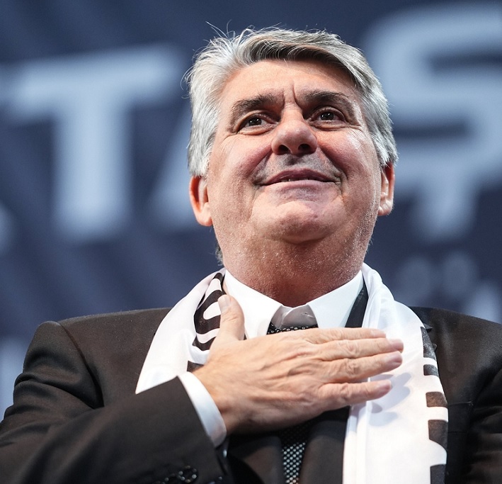 Son 13 günde Beşiktaş

✅ (28 Haziran) David Jurasek, İstanbul'da.
✅ (1 Temmuz) Tammy Abraham, İstanbul'da
✅ (10 Temmuz) Orkun Kökçü transferi için anlaşma yapıldı.
✅ (11 Temmuz) Orkun Kökçü'nün geliş tarihi açıklandı. 
✅ (11 Temmuz) Kyle Walker-Peters için anlaşma yapıldı.