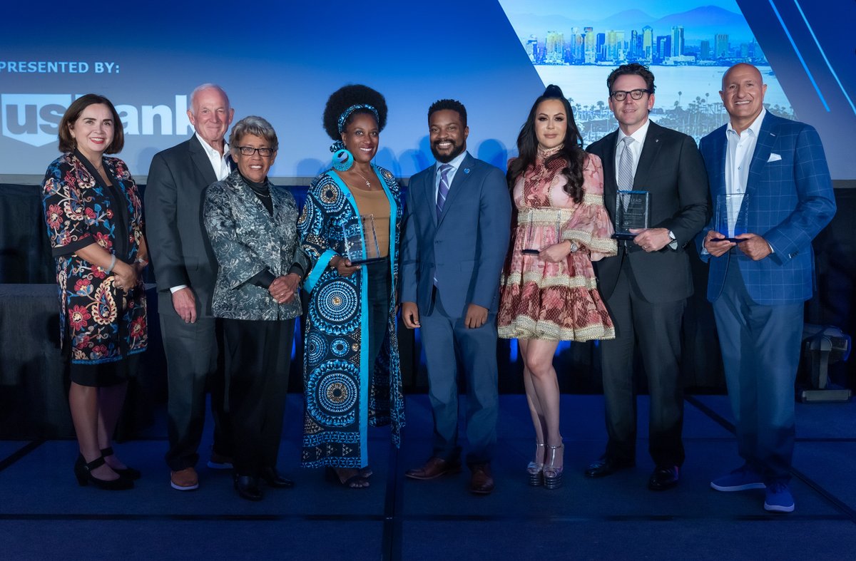 LEADSanDiego's tweet image. Since 2002, the Visionary Awards have delivered unforgettable moments, and we&apos;re more inspired than ever to carry this tradition forward this September. Sponsorship opportunities are still available.

Visit the link below!
sdchamber.org/event/2025va/