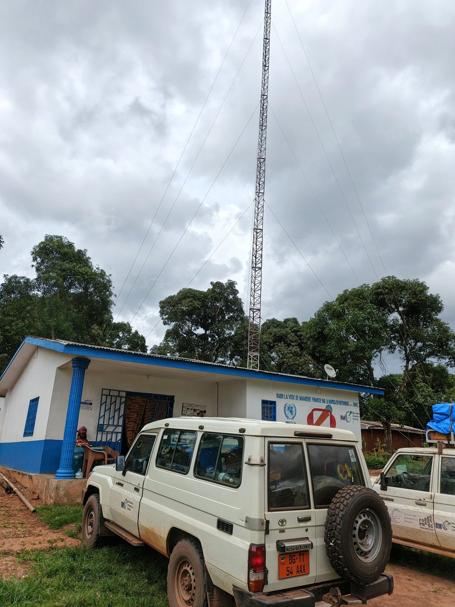 Carnot – Mission de suivi à la Voix de Mambéré
Suivi technique du RMCC à la Radio La Voix de Mambéré à Carnot. Vérification du matériel, accompagnement des techniciens. La radio poursuit sa mission avec plus d’énergie ! 
#RMCC #Carnot #VoixDeMambéré