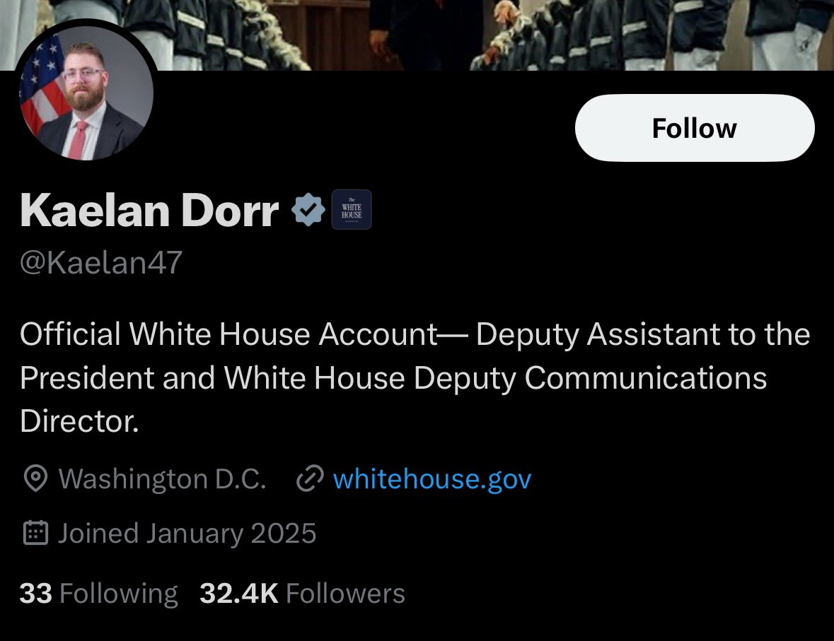 BeerWithAndrew's tweet image. Hi if you are sick of seeing these terrible AI memes from an OFFICIAL WHITE HOUSE ACCOUNT feel free to call (202) 456-1111 or email comments@whitehouse.gov to leave a complaint about the perpetrators behind this account. Make their lives more difficult for spewing hateful shit 👍