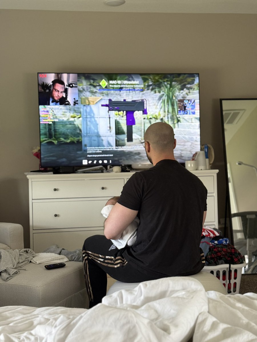 CooperCSGO's tweet image. Jace’s first case opening 🤣

goldgoldgold