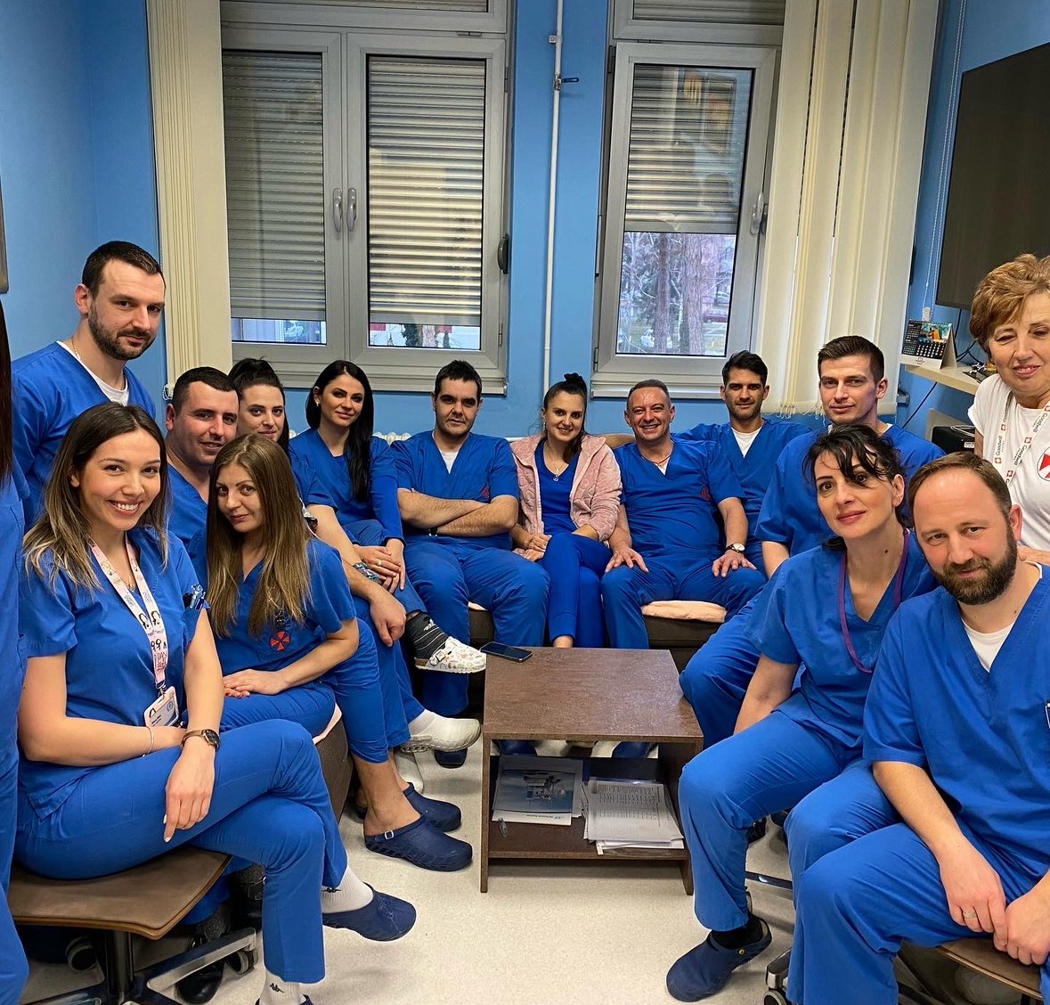 drdraganmilic's tweet image. Danas je na našoj klinici za kardiohirurgiju UKC Niš uradjena 300. kardiohirurška operacija. Uradjeno je i 170 vaskularnih operacija tako da je ukupan broj operisanih bolesnika od početka godine 470.
Ovo je najveći broj operacija koje su uradjene u prvih 6 meseci tokom…