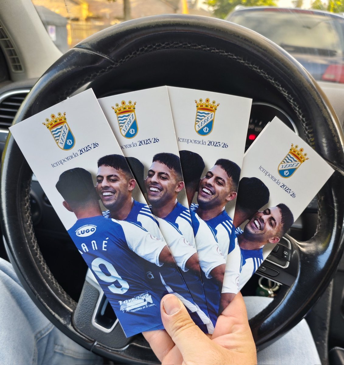 Otra vez mi xerez otra vez vengo a verte, otra vez con los míos otra vez con mi gente ... Que yo no cumplo años, yo cumplo temporadas 💙🤍