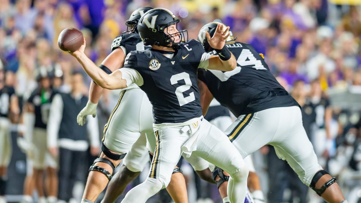 NFL Draft Summer Scouting Report: Diego Pavia, QB, Vanderbilt vikingswire.usatoday.com/story/sports/n…