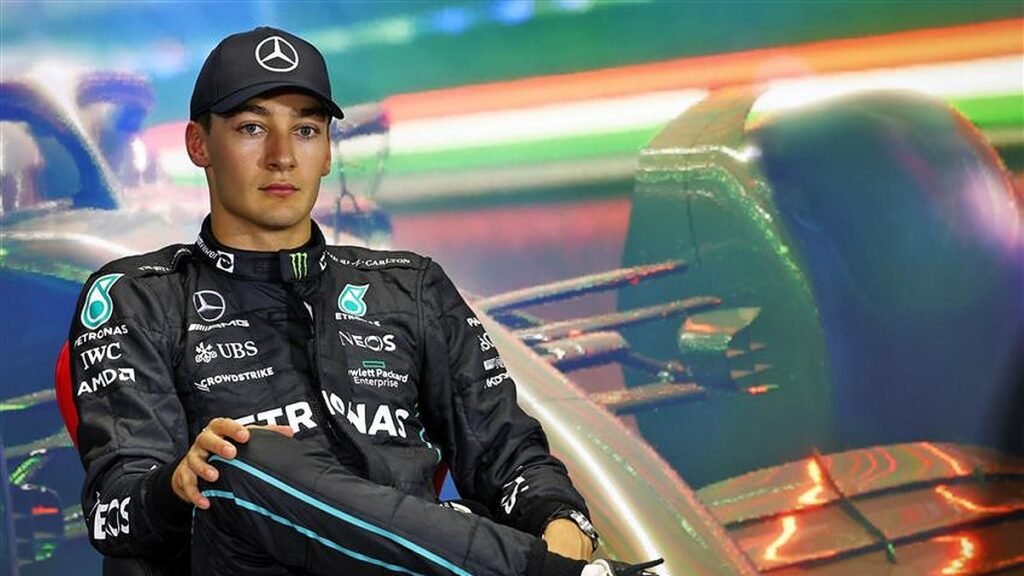 notracingpoint's tweet image. Dominated F2 as a rookie
Spent 3 years in F1’s worst cars at Williams while Mercedes were champions
Joined Mercedes expecting titles—got midfield scraps instead
Now being pushed out for Verstappen just as they’re set to fight for championships again
Brutal for George Russell