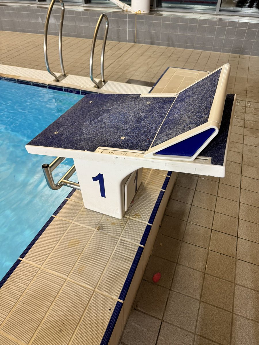 FutureGhost_Boo's tweet image. Been calibrating swimming blocks today, ready for the end of season meet this weekend, Portsmouth Northsea Swimming Club.