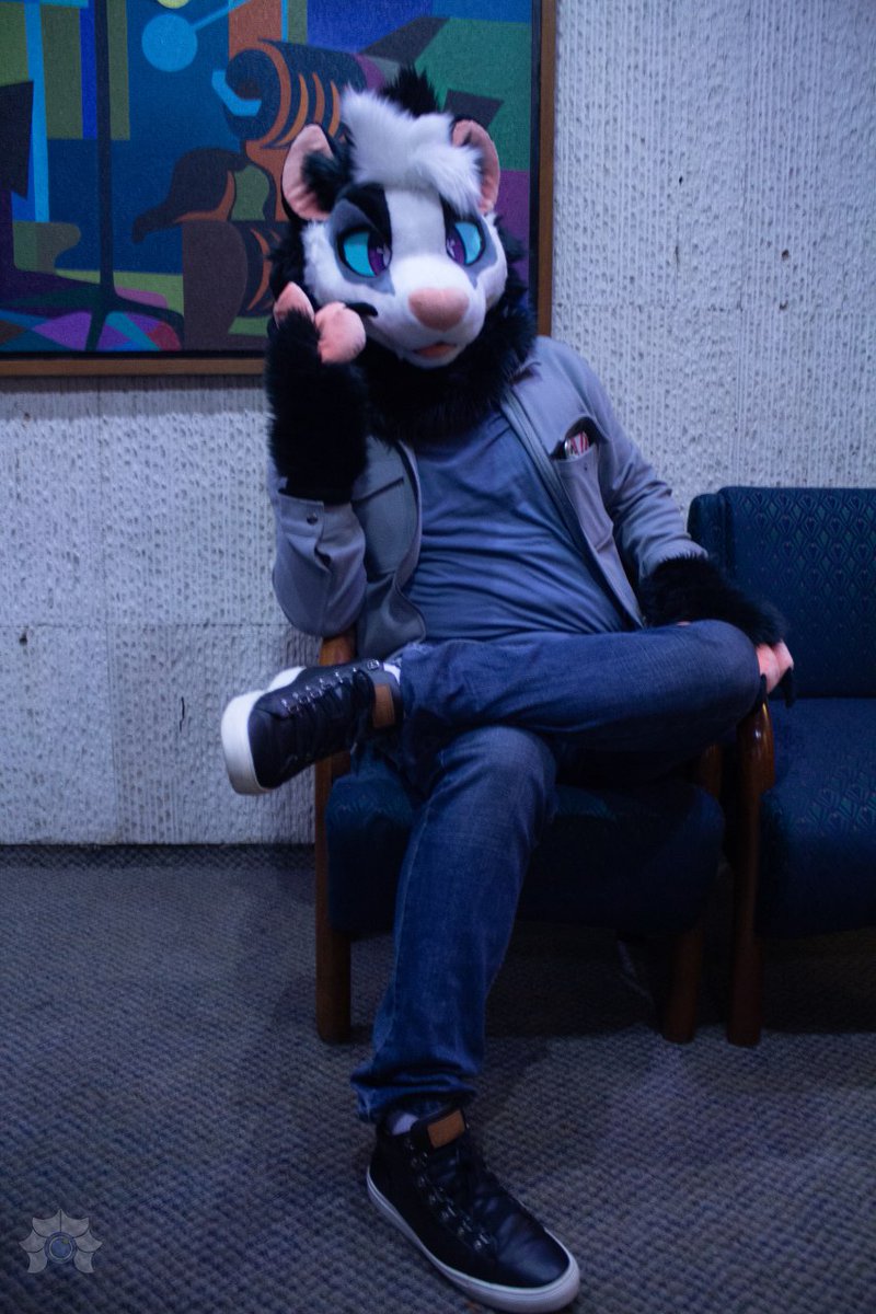 Well, you're finally here...

I hope you have a nice #FursuitFriday and a good weekend! ^^