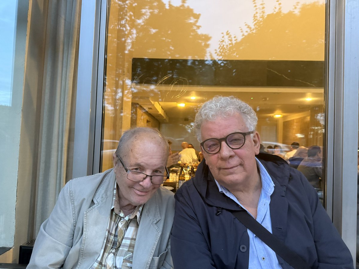 I tak sobie siedzą dwaj Mistrzowie nad Wisłą i gaworzą o żyćku i Mont Ventoux 🫠