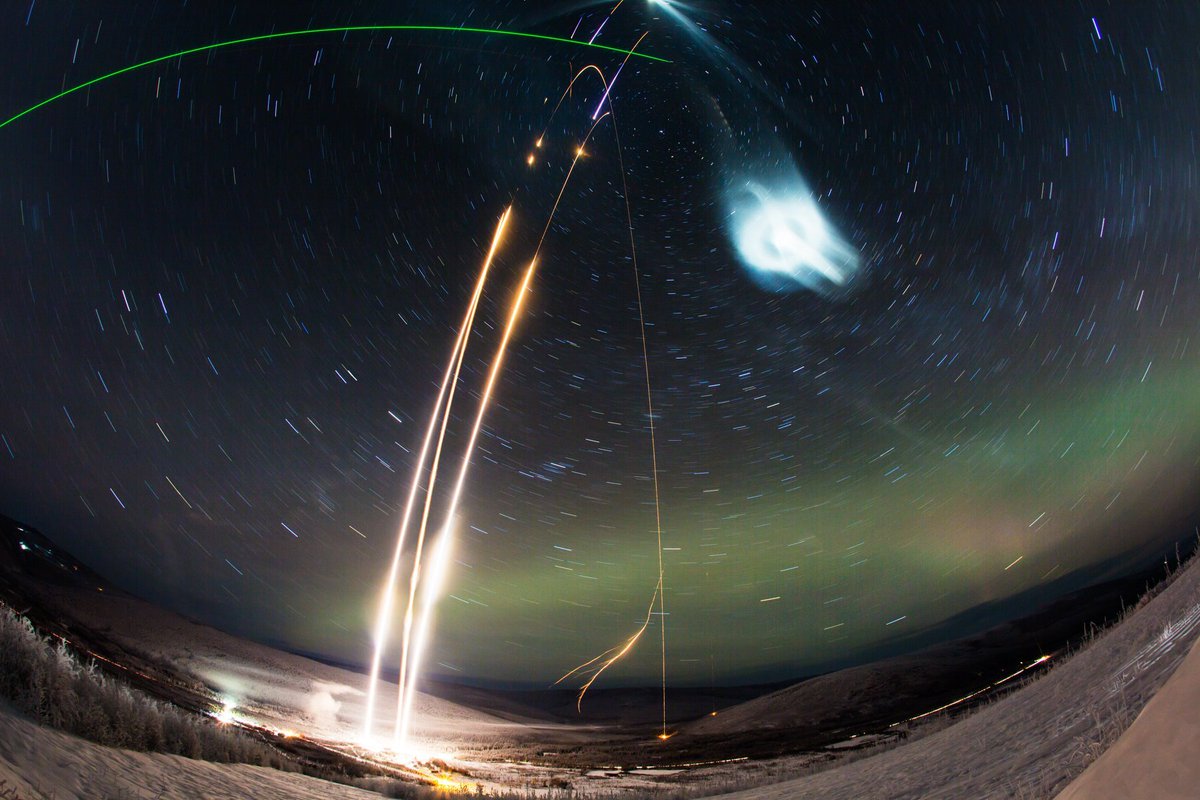 NASA360's tweet image. Can’t get enough of NASA?
Starting this summer, you can catch live rocket launches, astronaut spacewalks, mission coverage & jaw-dropping views of Earth, all streaming live on @Netflix.
Your front-row seat to space just got cozier 👉 go.nasa.gov/4eI78fk