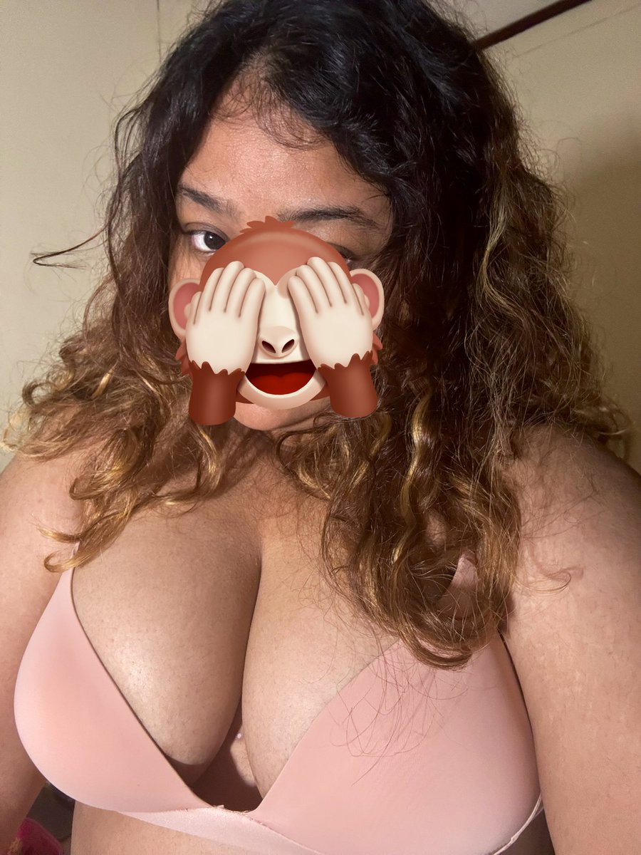 dianarecent's tweet photo. cup b ukuran 40 masih sempit di aku.🥴

ada yang suka sama tobrut terus bbw ga nih?🤤 https://t.co/JHMVPMubvb