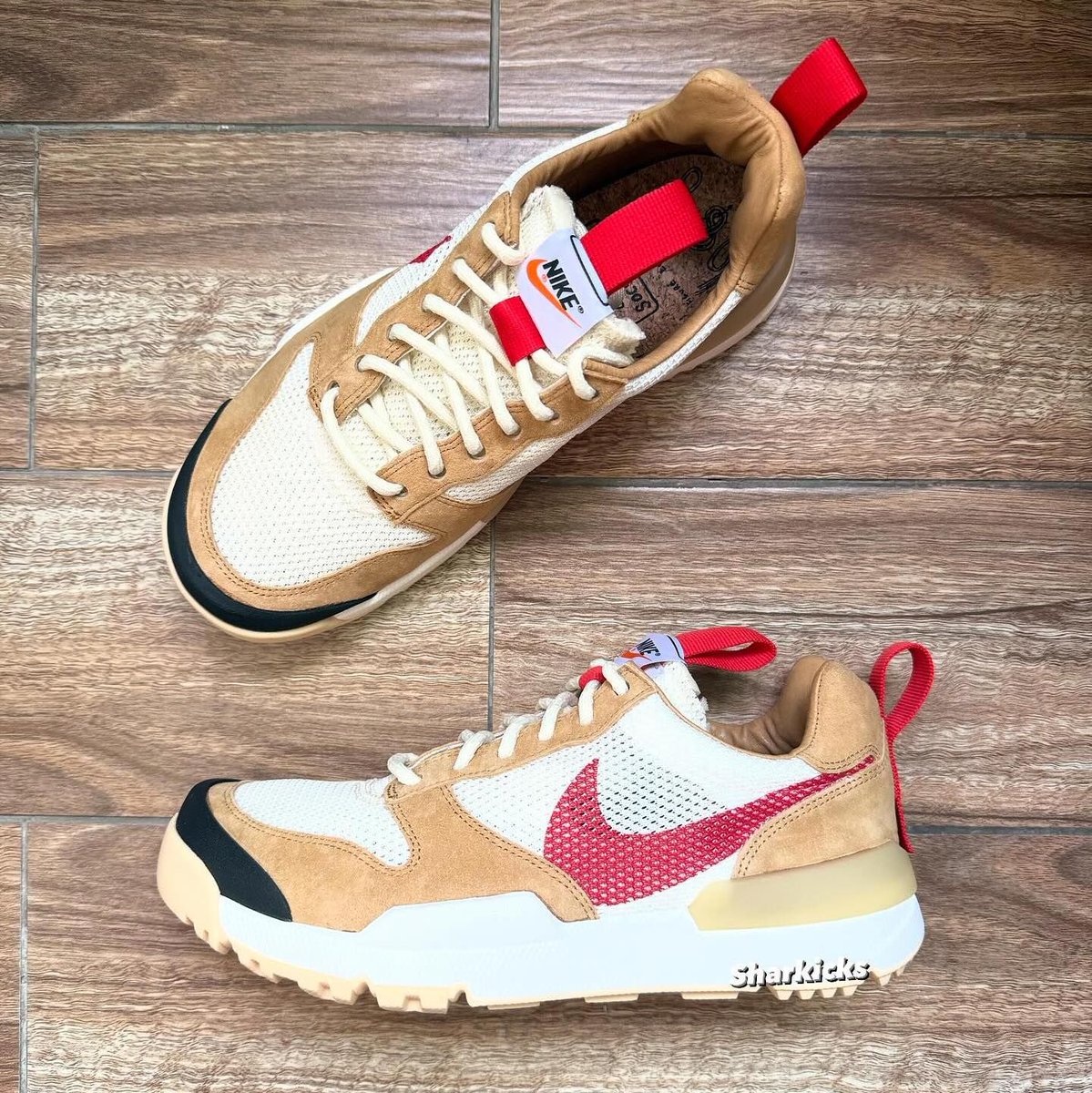 KicksFinder's tweet photo. FRESH LOOK: Tom Sachs x Nike Mars Yard 3.0 "Natural/Sport Red" 👨‍🚀🚀🌕

🗓️ September 2025
📝 IF2885-100 (MENS)
💰 $285 USD
📸 IG: sharkicks1
💵COP OR 🚮DROP? https://t.co/srCiEIAD23