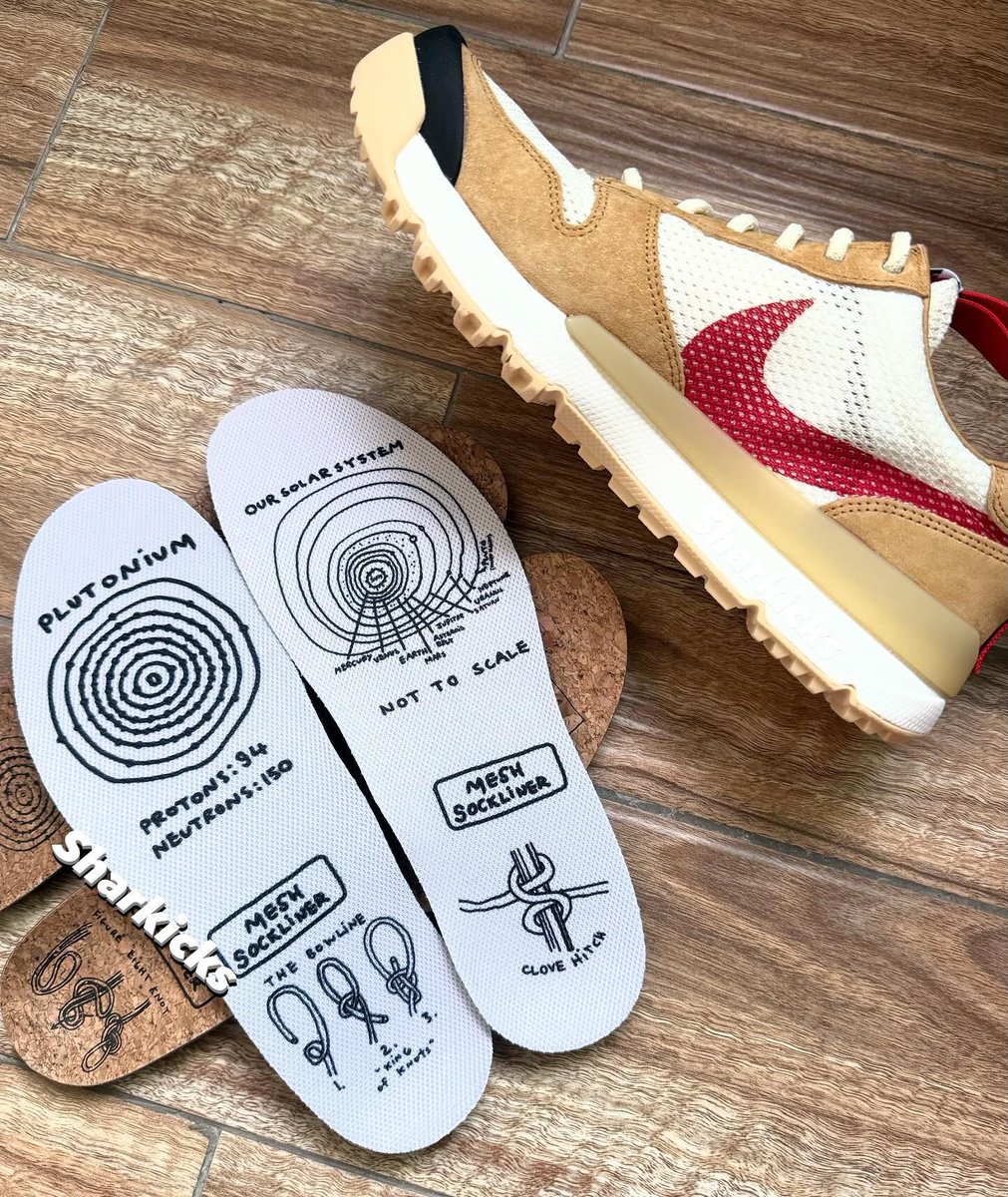 KicksFinder's tweet photo. FRESH LOOK: Tom Sachs x Nike Mars Yard 3.0 "Natural/Sport Red" 👨‍🚀🚀🌕

🗓️ September 2025
📝 IF2885-100 (MENS)
💰 $285 USD
📸 IG: sharkicks1
💵COP OR 🚮DROP? https://t.co/srCiEIAD23