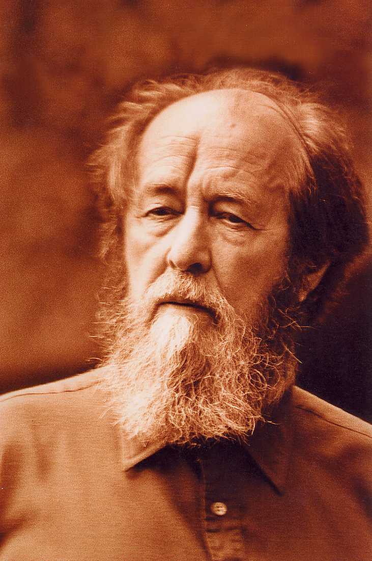 "Los seres humanos nacen con distintas capacidades. Si son libres, no son iguales. Si son iguales, no son libres"

Alexander Solzhenitsyn