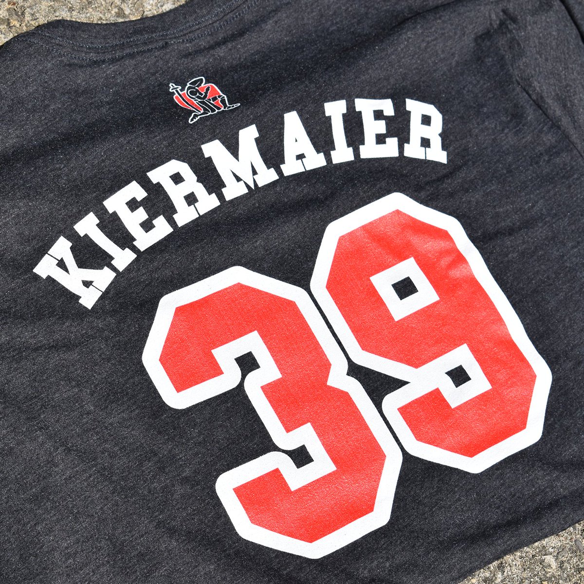 OldFortBBallCo's tweet image. Tonight, the @tincaps and @BishopLuers welcome former Knight and MLB Gold Glove winner Kevin Kiermaier back to the Fort!
We teamed up with Bishop Luers for some special tees for their staff and the Knights baseball team to wear out to Parkview Field for the evening!