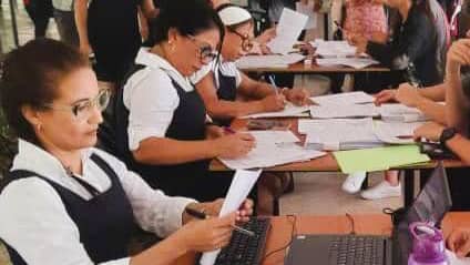 📢Sobre el Plan Sectorial diseñado para estudiantes universitarios:
▶️ 65400 líneas han sido habilitadas para comprar
▶️ De las líneas habilitadas, 23000 han comprado este plan (35%)
▶️ 53800 deben formalizar la titularidad de su línea 
▶️ Se revisa la información de otros 26300