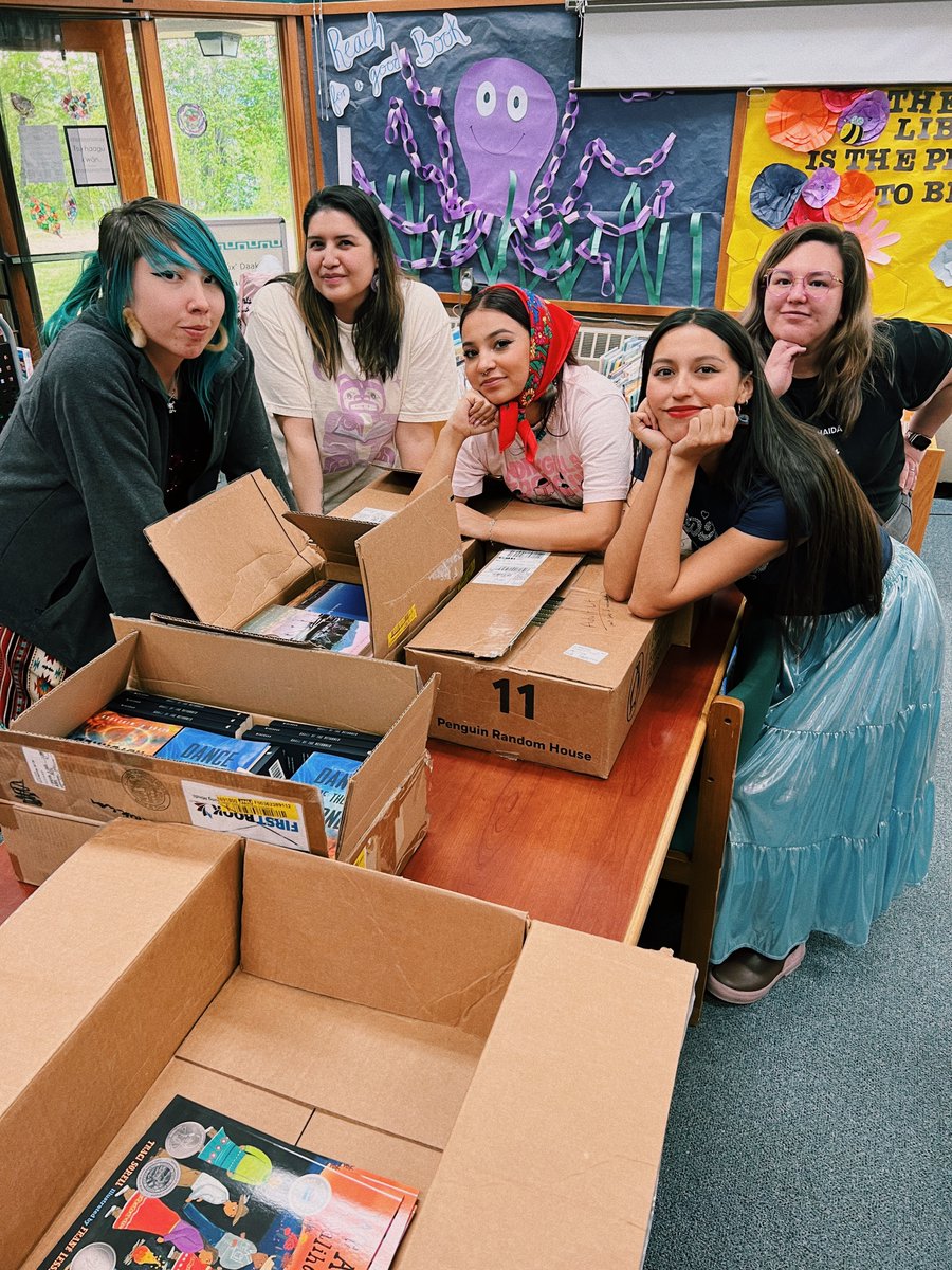 KinsaleDrake's tweet image. Youth bring thousands of books to Southeast Alaska!! tlingitandhaida.gov/news/ndn-girls…