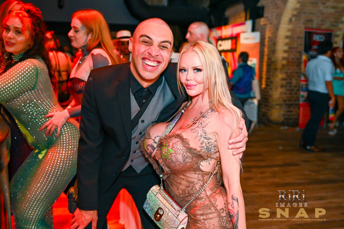 Its always lovely seeing this lovely lady remember to treat <a href="/EmmaStoneXXXPSe/">Miss Stone</a> with Respect