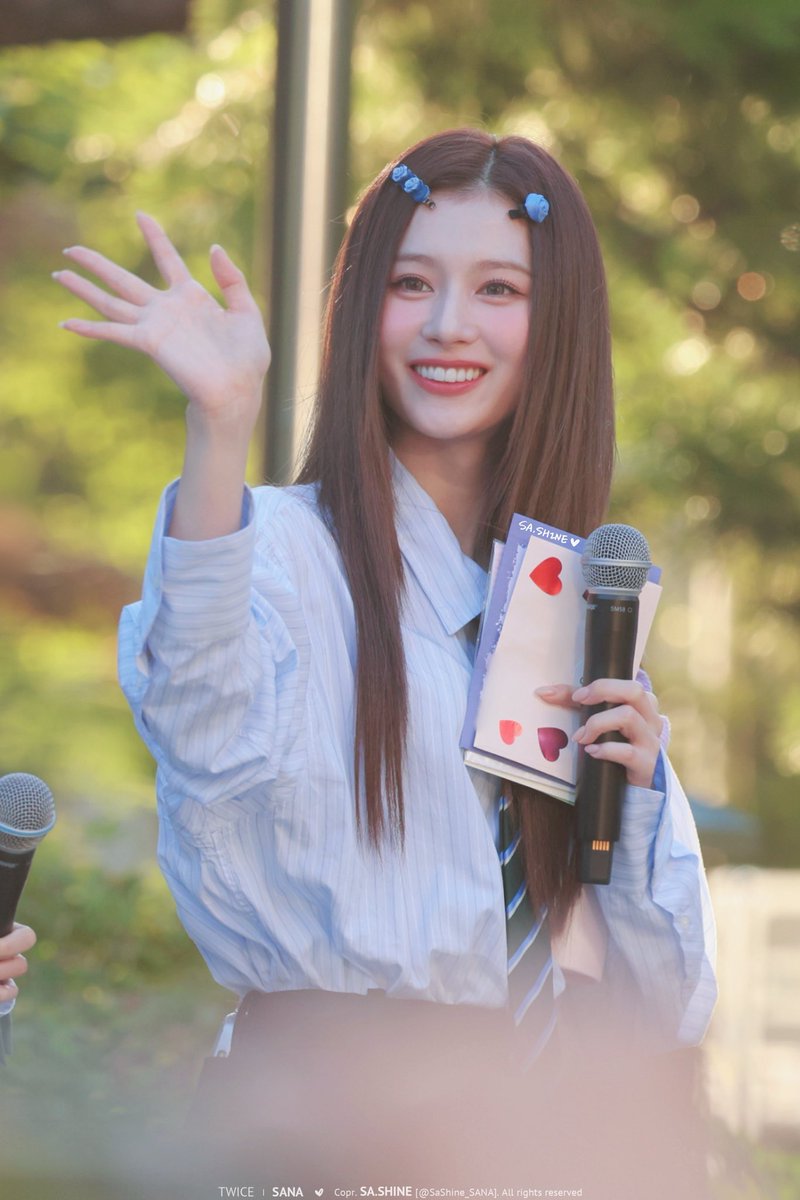 SaShine_SANA's tweet photo. 250712
#트와이스 #사나 #TWICE #SANA #サナ https://t.co/5Fg9HT6eK2