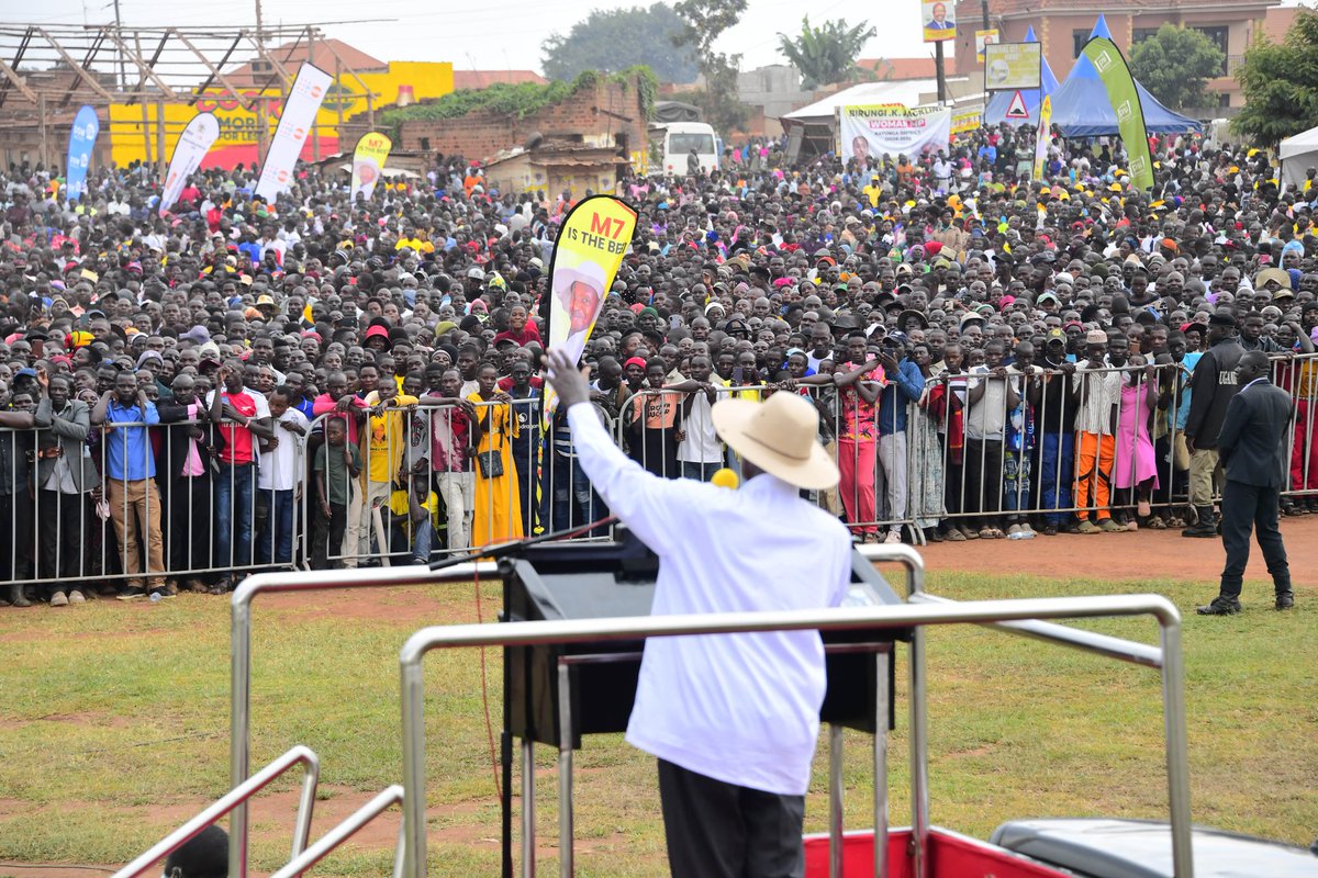 UNFPAUganda's tweet image. As Chief Guest at #WorldPopulationDay, H.E. @KagutaMuseveni reaffirmed Uganda’s commitment to harnessing its population potential for sustainable development—highlighting the Parish Development Model (PDM) as key to grassroots prosperity for all. #WPD2025