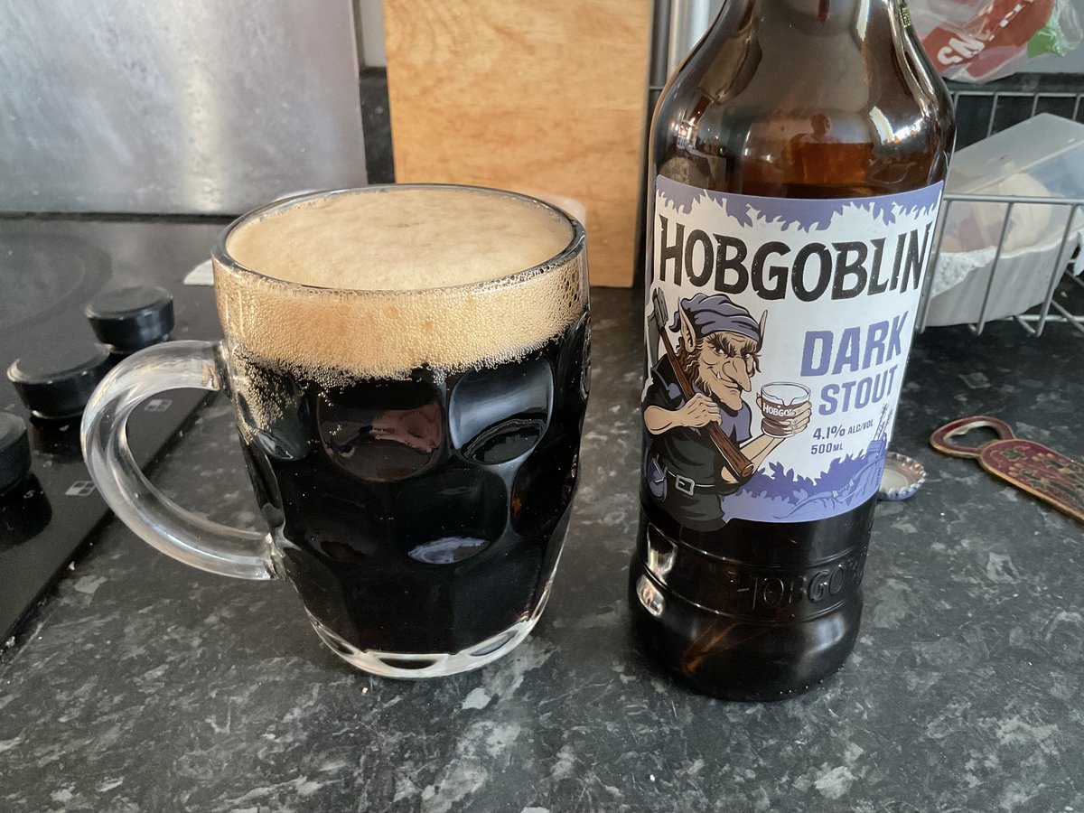 saucerbrain's tweet image. Very pleasant. Having it chilled and getting plenty of chocolate, burnt treacle, and stuff like that.