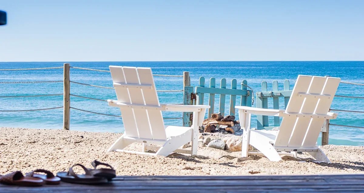 Villa Santa Cruz in Baja California is setting a new bar for luxury glamping with Tented Ocean Suites—blending sustainability, local flavor, and upscale amenities. See how this model could inspire your next hospitality investment. Read more &amp; retweet if inspired.