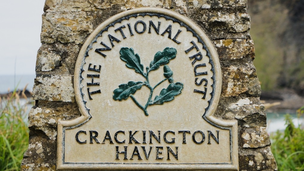 Last chance. Fancy a cheap day out? You can get a 'free' National Trust family pass in these newspapers.

BUT you've only until this Sunday 13 July to get it (and until 31 August to use it) 👇 

moneysavingexpert.com/deals/national…