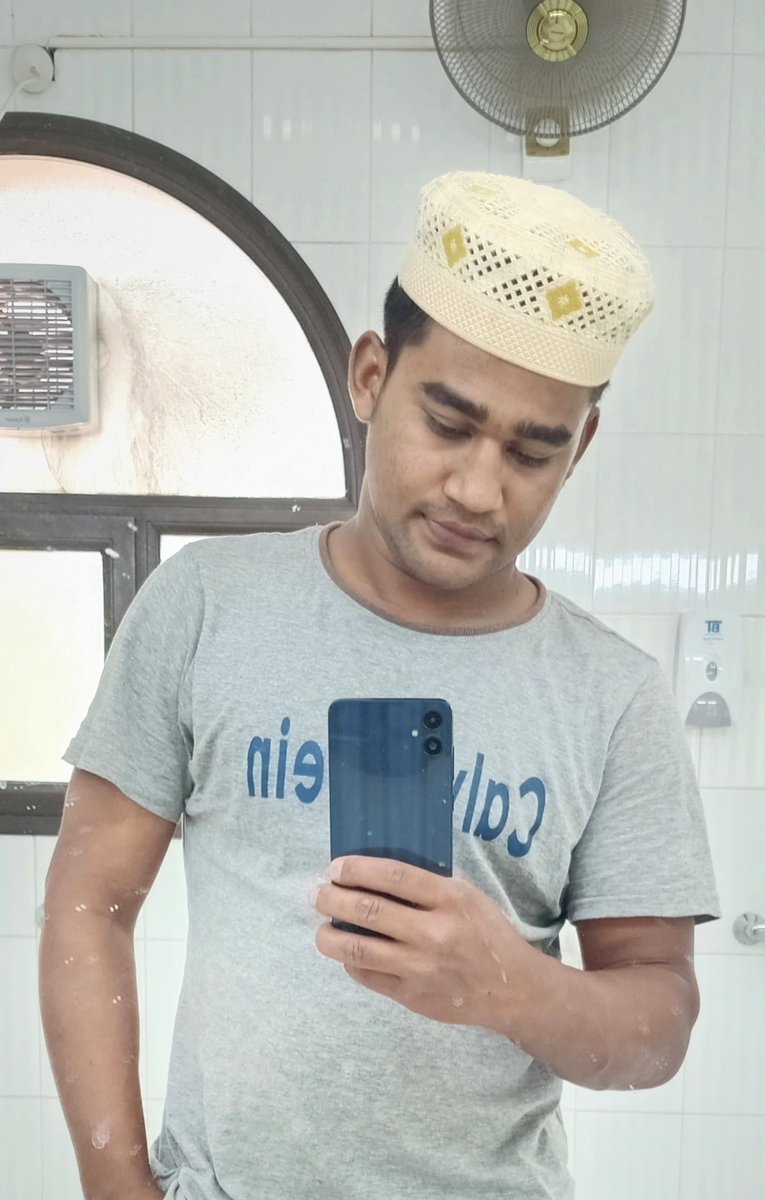HasanHowla58819's tweet photo. আলহামদুলিল্লাহ আম্মু.!🤲
জীবন নিয়ে এখন আর কারো প্রতি নেই কোন অভিযোগ বা অভিমান.!😓👈
আছে কিছু শূন্যতা বা বিষন্নতা তবে সেটা নিজের প্রতি.!😎😓
#জীবনেরকথা #kuwait #month11 #200🇰🇼 #missyou #ammu https://t.co/vDCGoJ5NJD