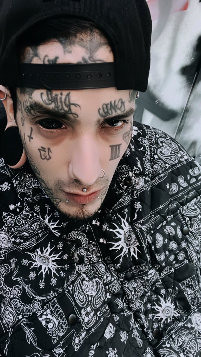 danhhorror's tweet photo. 🏴‍☠️🏴‍☠️🏴‍☠️ https://t.co/PTYqH5ehCR