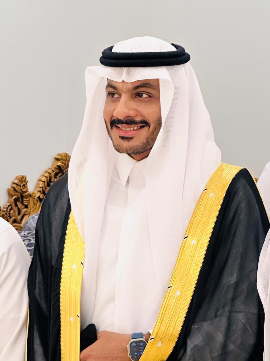 #تهنئة 

#افراح_ ال دويس 

في ليلة زواج /محمد بن علي عميره ال دويس 

  مساء هذا اليوم الجمعة
الموافق م 11/7/2025

الف مبروك وبالرفاه والبنين🌷

#نجران_الانᅠ