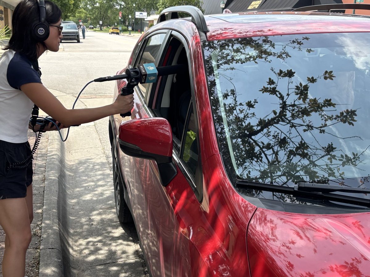 Laura Ziegler tweet media