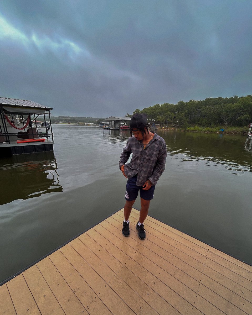 VikoValentine's tweet photo. @ the lake https://t.co/s7llch9z7z