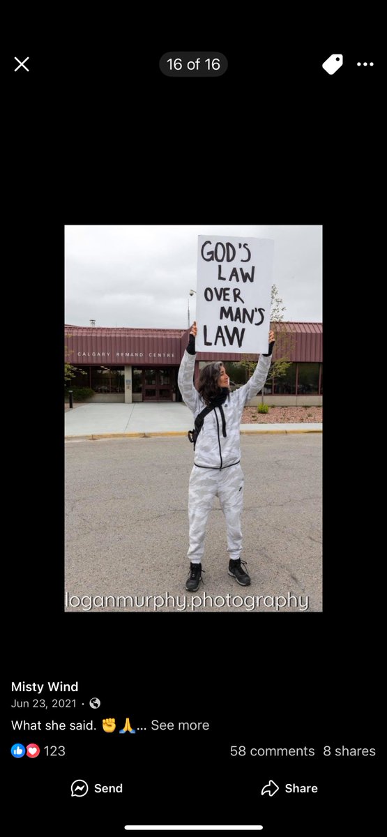 هذا الغباء موجود في كندا و يمكن بعد ٥٠ او ١٠٠ سنة يأتي رئيس في كندا يريد ان يحكم 'بما انزل الله' 

لمن يجهل معنى هذه الصورة، في مسيحيين يريدون تطبيق الدين المسيحي و انهاء الفصل بين الدين و الدولة.