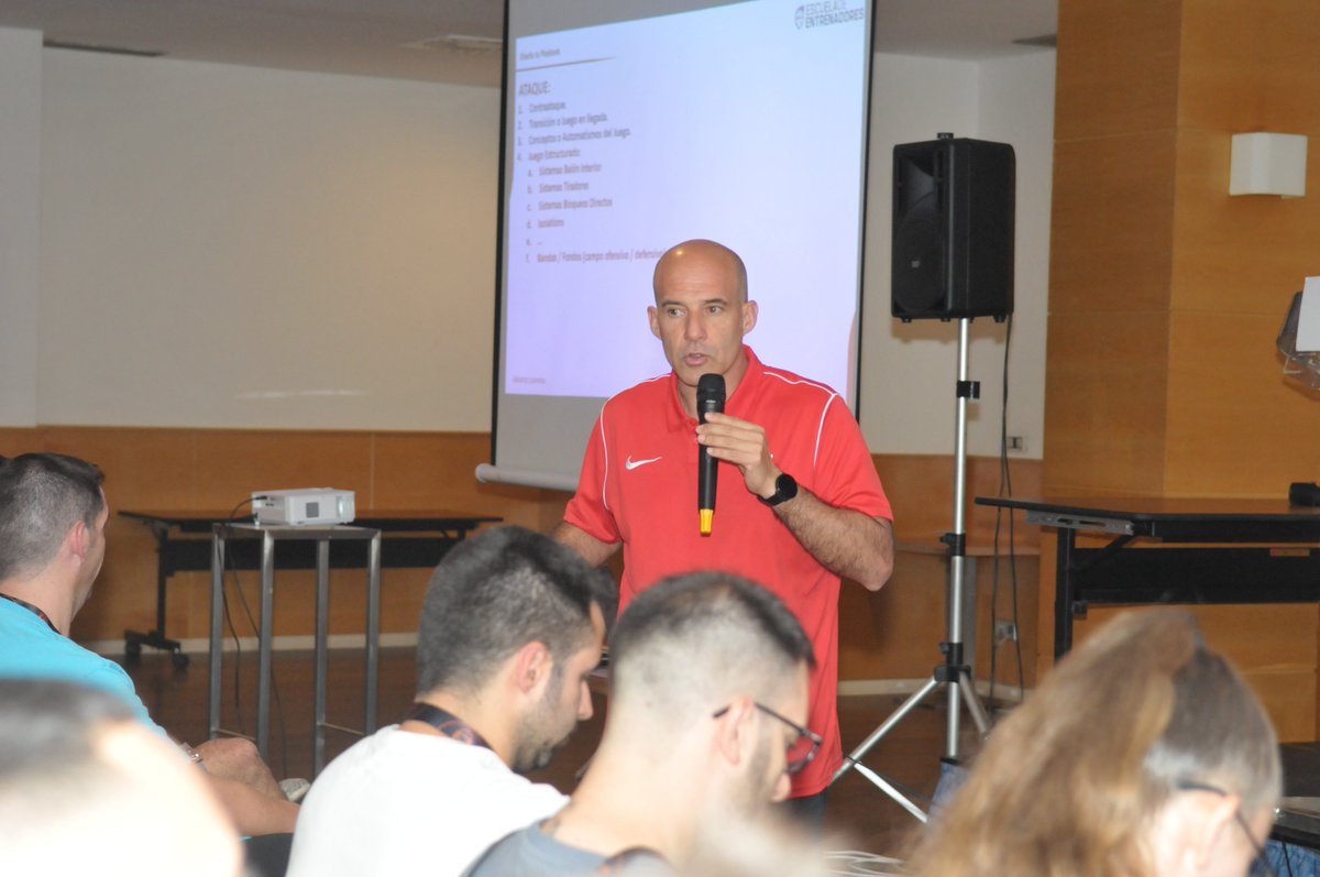 Baloncesto España tweet media