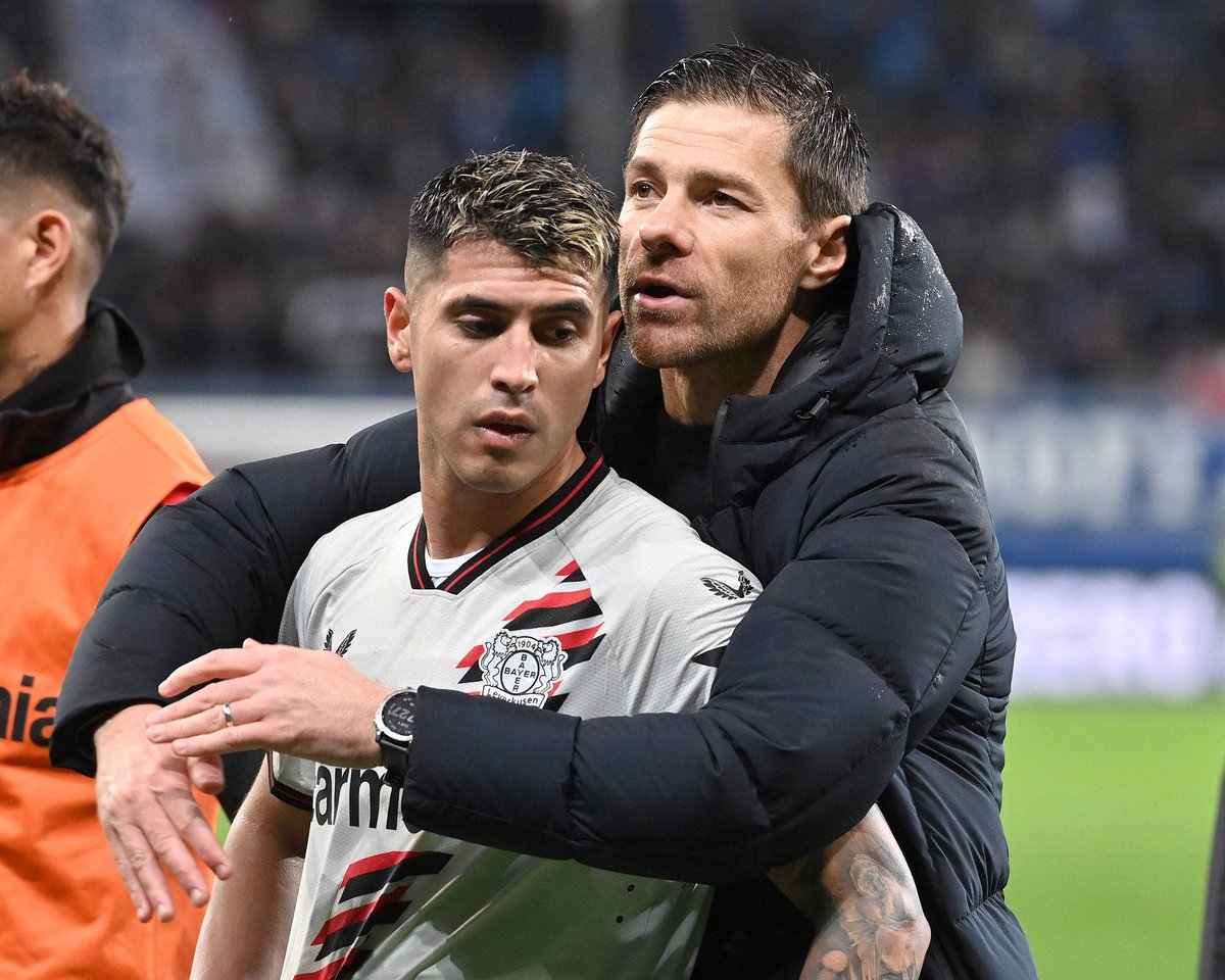 Xabi salvalo de laa garras del cholo por favor🙏🏻🙏🏻