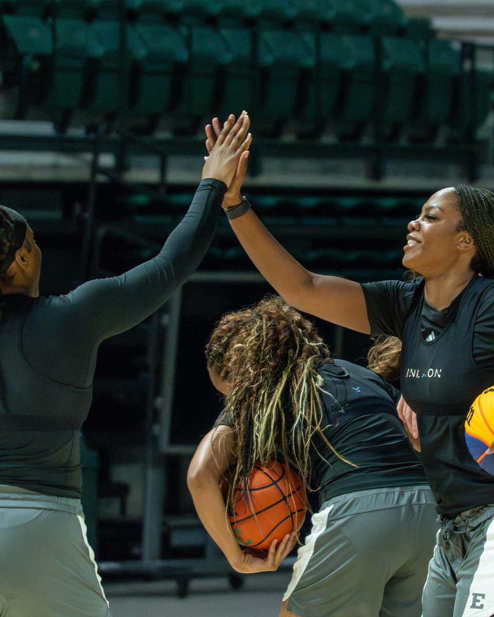 EMUWBB's tweet image. Green light let’s get it😤🟢

Another strong week of work in the books💪📚

#EMUEagles | #GreenLightGO
