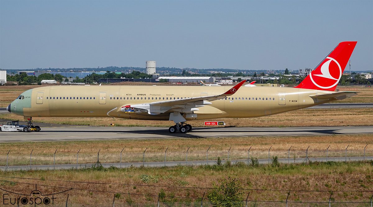 cliper31's tweet image. Toulouse Blagnac Plane Spotting July 11th #airbus #avgeek #aviationdaily #planespotting #Airbus #A320neo #A330Neo #A350