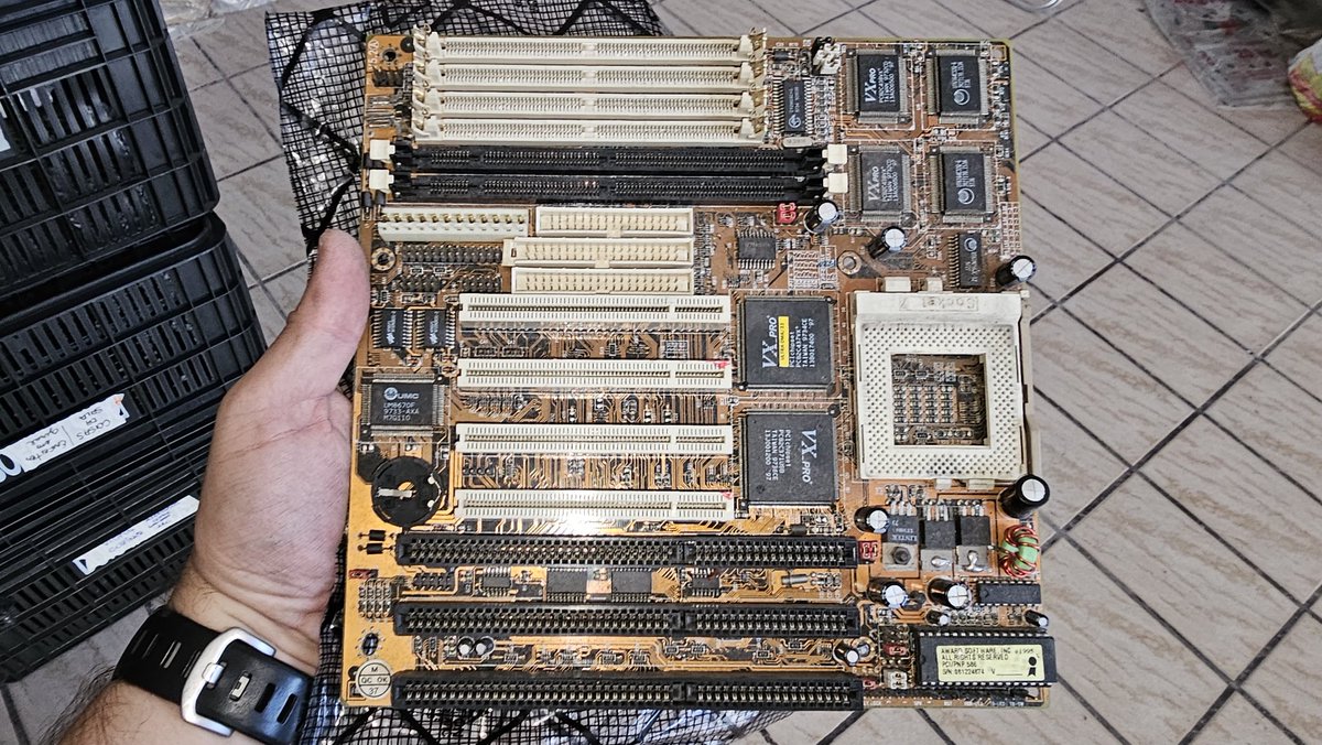 RetroHoarder tweet media