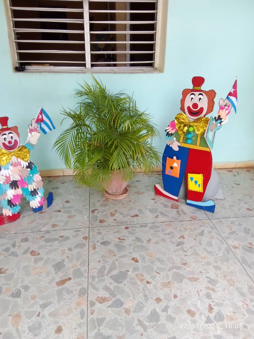 OlidaisyD36518's tweet photo. Nuestros niños felices, nuestros centros engalanado porque  la #LaLisaViveEnMí  y en  nuestros #educadoresliseños   #PorUn26DeVictoria 
@DirectEducaHab 
@IzquierdoAlons1 
@MaraVic19210960 
@YanetHzP25 
@YohaniaN44746 https://t.co/CMnnk1Oi10