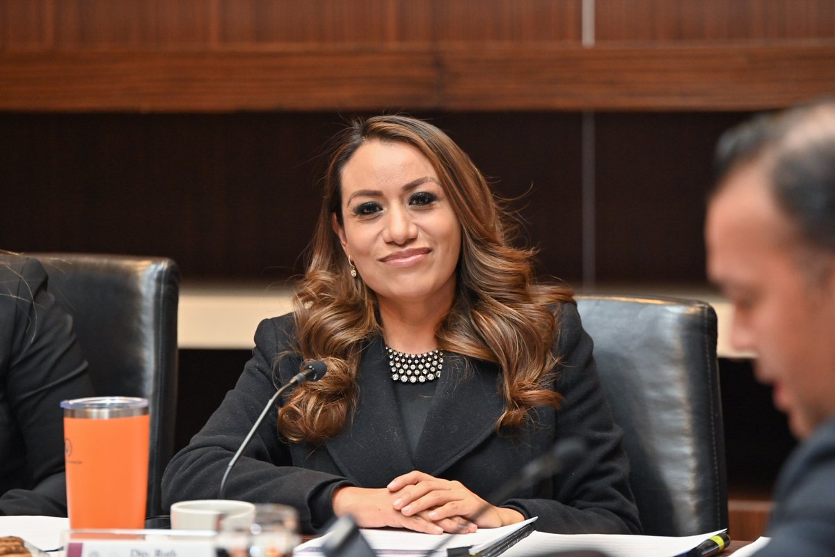 Congreso del Estado de México (@congresoedomex) on Twitter photo 📰#CongresoEdomex integrará terna para presidir la <a href="/CODHEM/">Comisión de Derechos Humanos del Estado de México</a>.
➡️La Comisión de Derechos Humanos de la #LXIILegislaturaEdomex concluyó el proceso de entrevistas a aspirantes a presidir la Comisión de Derechos Humanos del Estado de México (Codhem).
➡️Este 10 de julio, el órgano 📰#CongresoEdomex integrará terna para presidir la <a href="/CODHEM/">Comisión de Derechos Humanos del Estado de México</a>.
➡️La Comisión de Derechos Humanos de la #LXIILegislaturaEdomex concluyó el proceso de entrevistas a aspirantes a presidir la Comisión de Derechos Humanos del Estado de México (Codhem).
➡️Este 10 de julio, el órgano