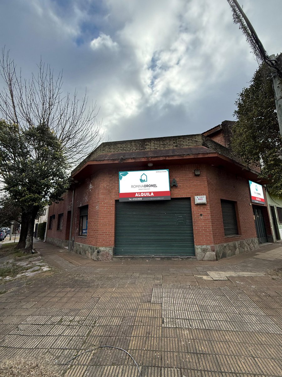 oronelprop's tweet photo. LOCAL COMERCIAL EN LAS LOMAS DE SAN ISIDRO A METROS DEL PRESTIGIOSO BARRIO “ARBORIS LAS LOMAS”. UBICADO EN ZONA ESTRATÉGICA. #alquiler #localcomercial #sanisidro #laslomas Más info 👉🏻 4723-9500 https://t.co/EkPlr3pl5X https://t.co/GTiwJ3b4HT