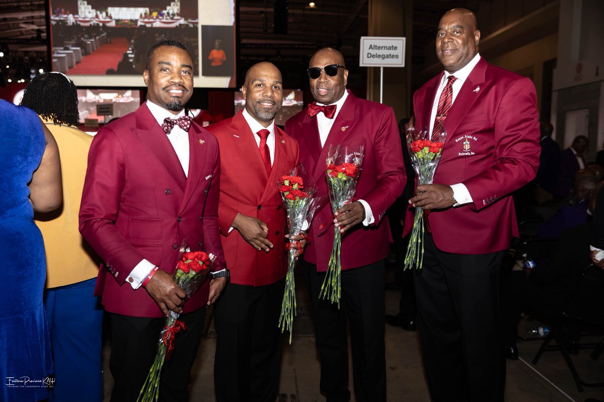kapsi1911's tweet image. Kappa Alpha Psi Fraternity, Inc. joined Delta Sigma Theta’s National Convention in D.C., where Grand Polemarch Jimmy McMikle brought greetings and presented a gift to their National President. Eastern Province brothers welcomed the Deltas with single-stem carnations.